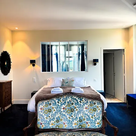 La Demeure D'elodie Bed & Breakfast