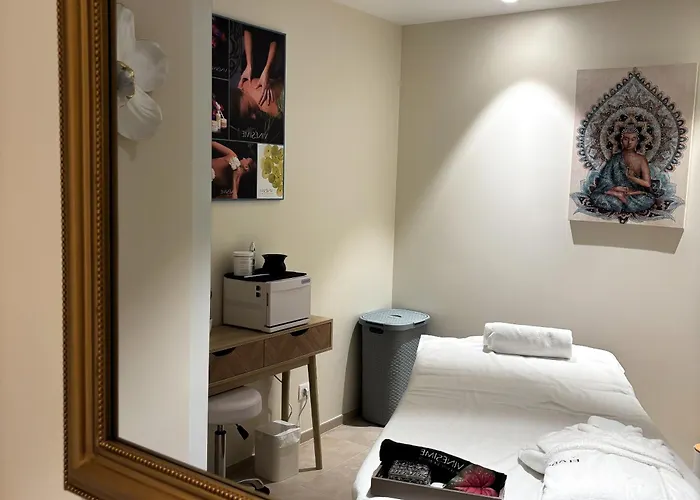 La Demeure D'elodie Bed & Breakfast