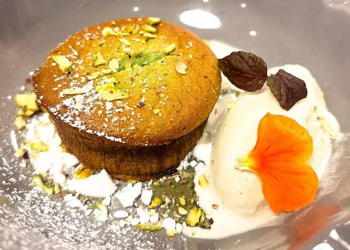 La Demeure D'elodie Bed & Breakfast 4*